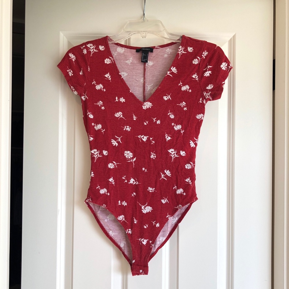 Forever 21 Floral Shot Sleeve Body Suit Size S